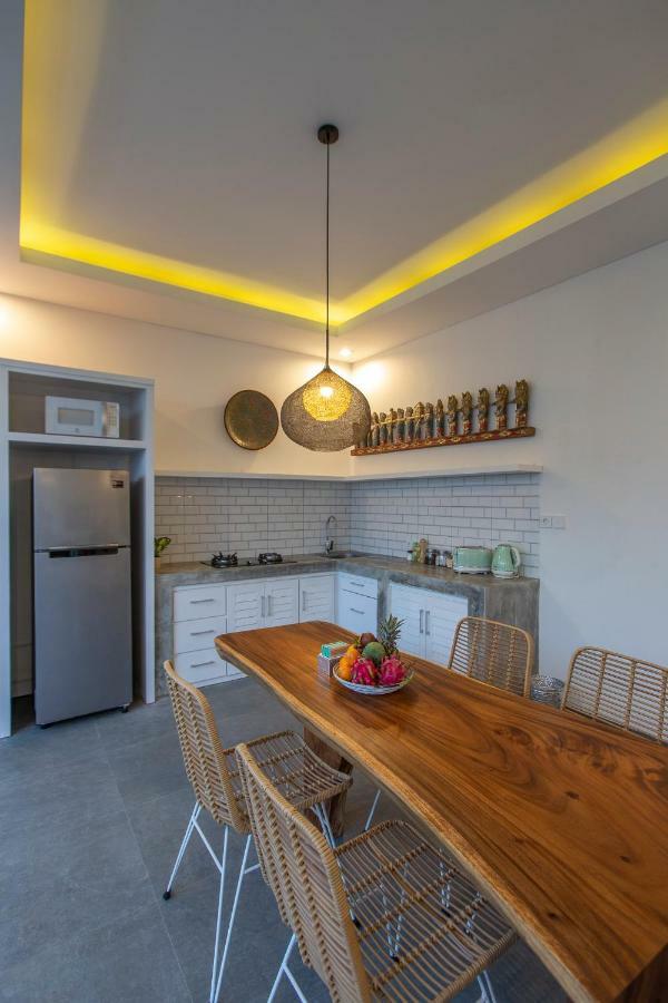 Villa Arif Seminyak Buitenkant foto